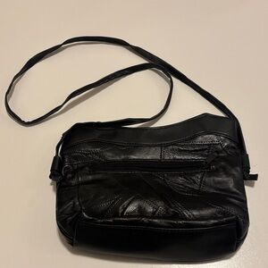 🎀Vintage🎀 1980s Black Patchwork Leather Crossbody Bag